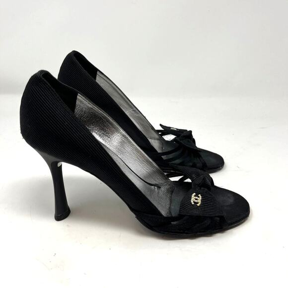Vintage Chanel CC Pearl Black Heel Sandal Pump with Bow size 37 EU - Picture 2 of 8